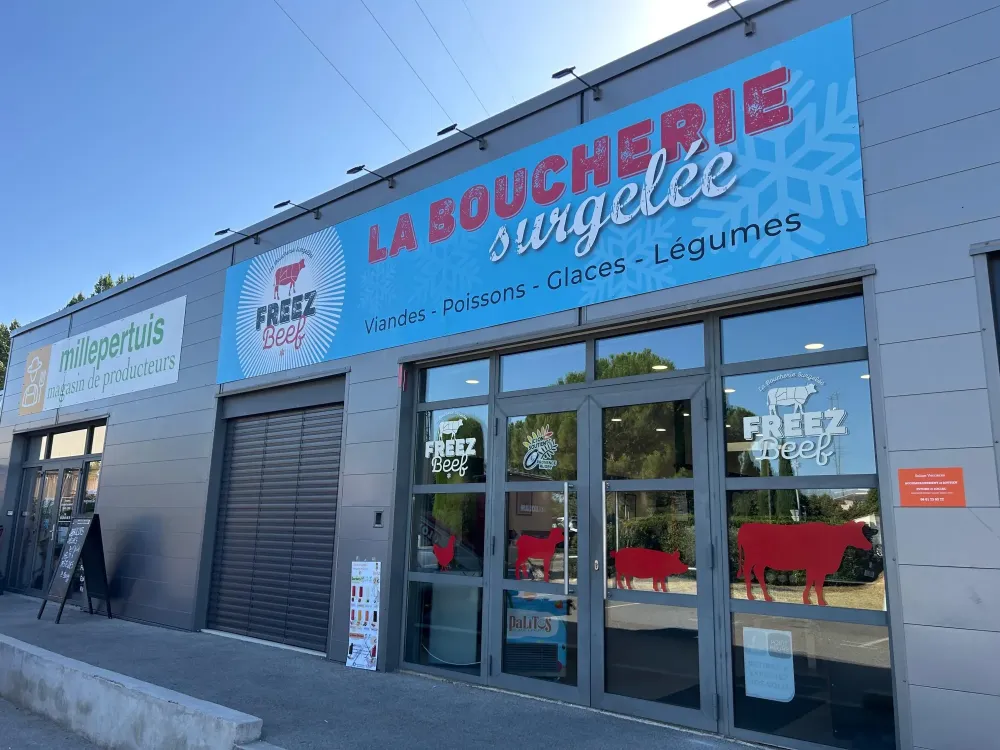 enseigne-exterieure-boucherie-surgelee-freez-beef-pertuis